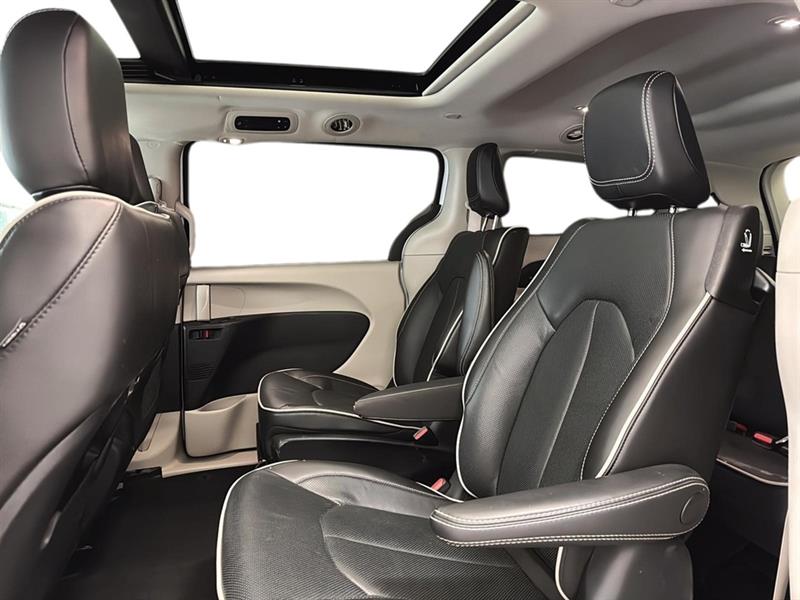 chrysler Pacifica 2023 - 13