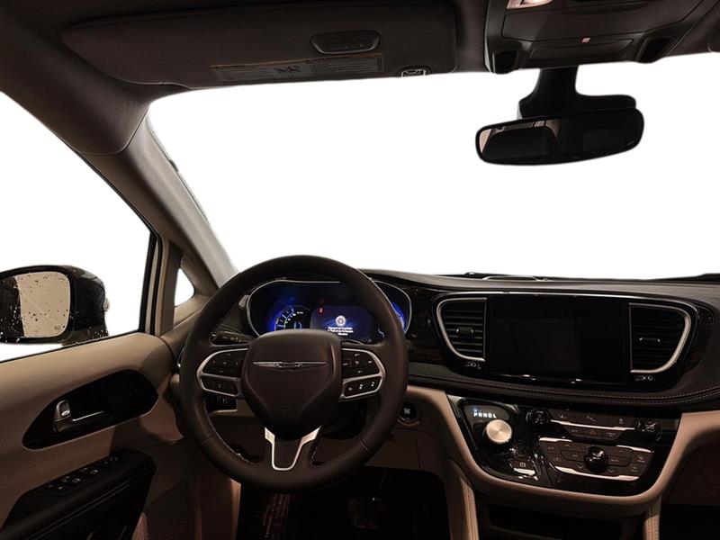 chrysler Pacifica 2023 - 17