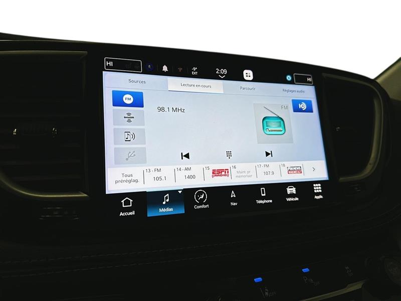 chrysler Pacifica 2023 - 27