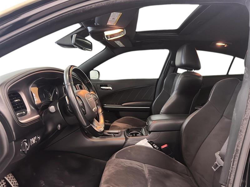 dodge Charger 2022 - 14