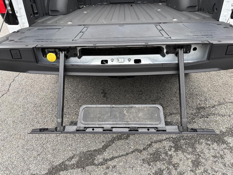 ford F-150 Lightning 2024 - 17