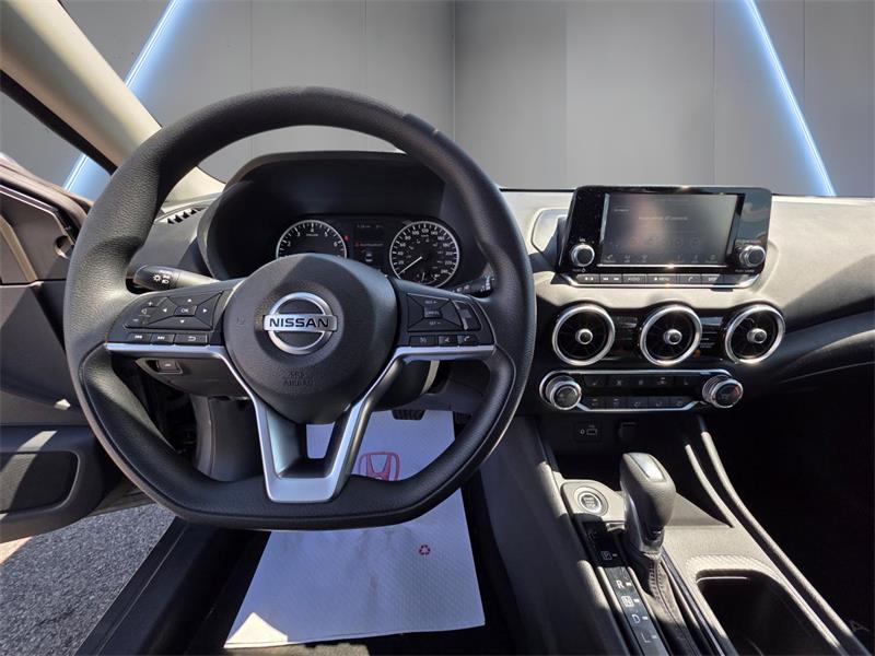 nissan Sentra 2023 - 10