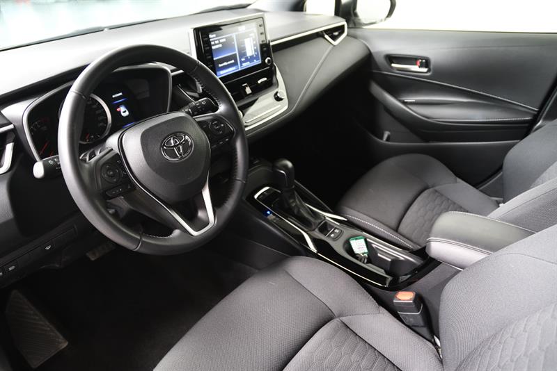 toyota Corolla Hatchback 2022 - 12