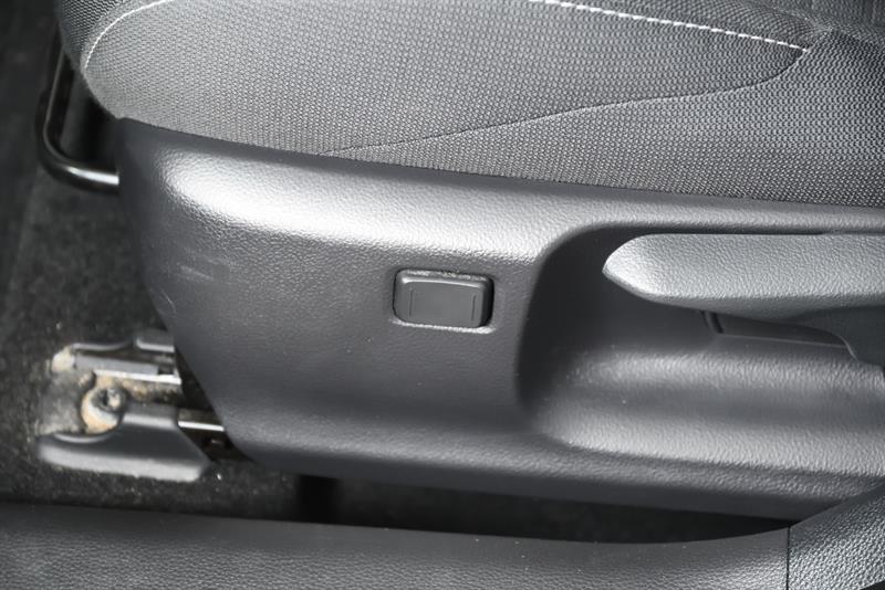 toyota Corolla Hatchback 2022 - 15