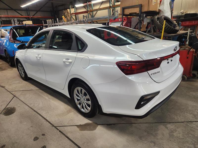kia Forte 2021 - 4