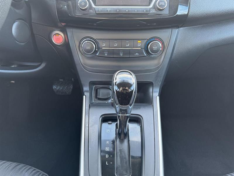 nissan Sentra 2017 - 17