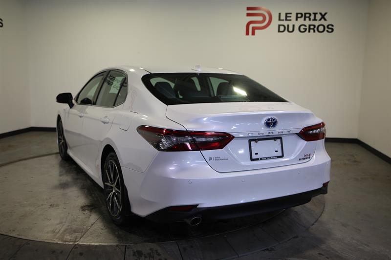 toyota Camry 2021 - 5