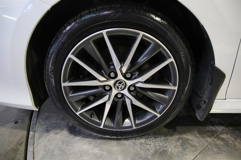 toyota Camry 2021 - 10