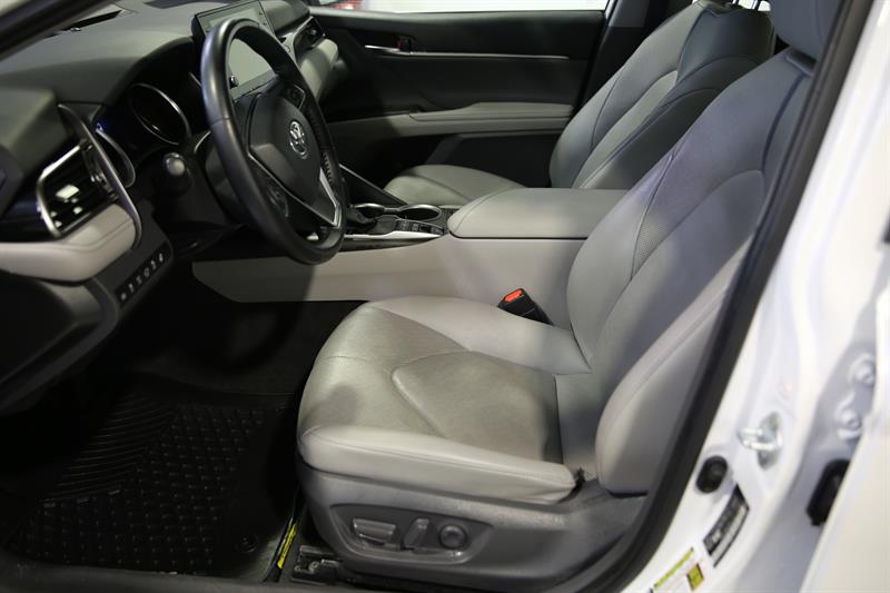 toyota Camry 2021 - 13