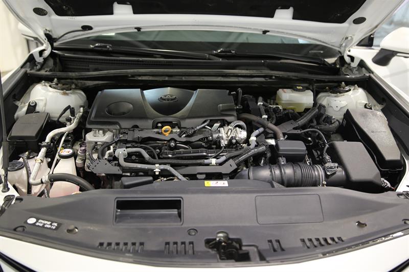 toyota Camry 2021 - 32