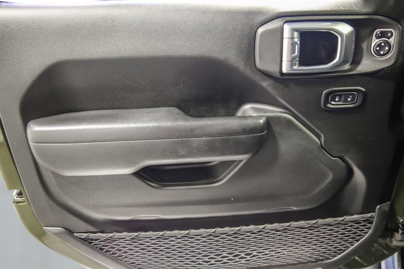 jeep Wrangler 2022 - 11