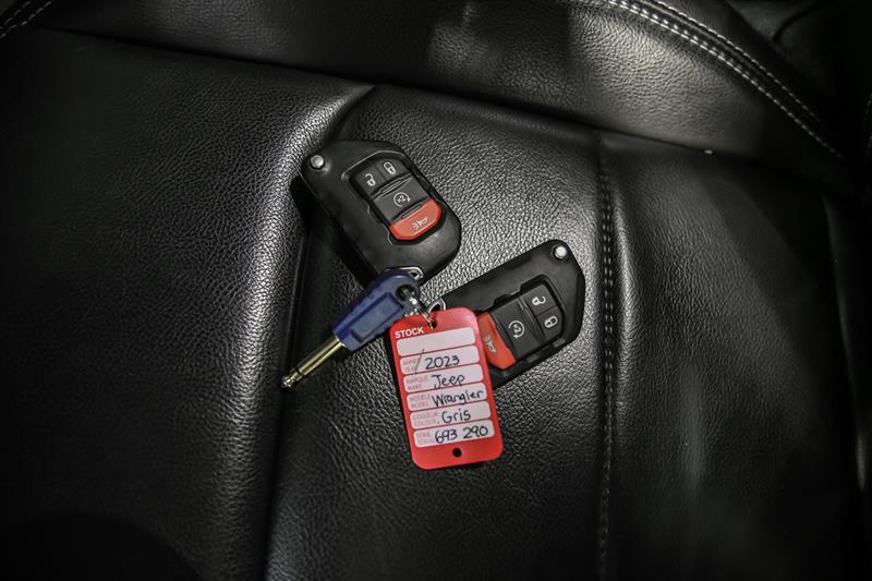 jeep Wrangler 2023 - 30