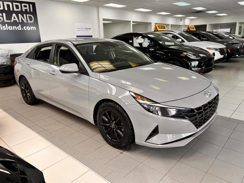 hyundai Elantra 2022