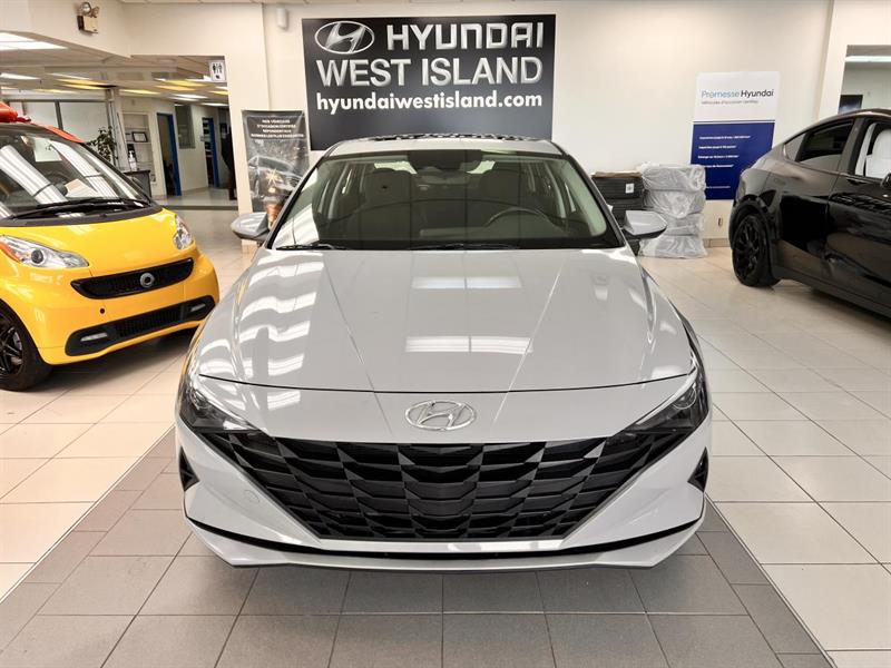 hyundai Elantra 2022 - 2