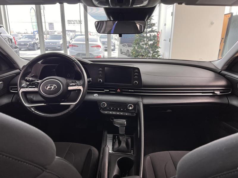 hyundai Elantra 2022 - 13