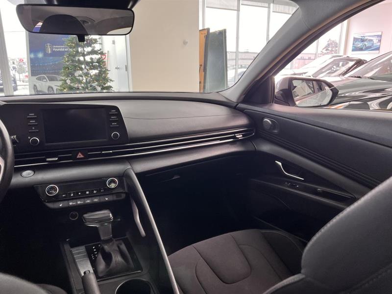 hyundai Elantra 2022 - 14