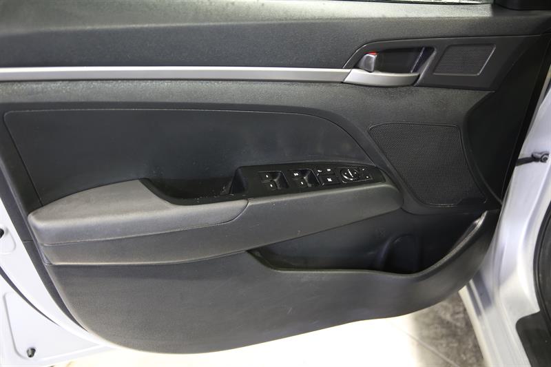 hyundai Elantra 2018 - 11