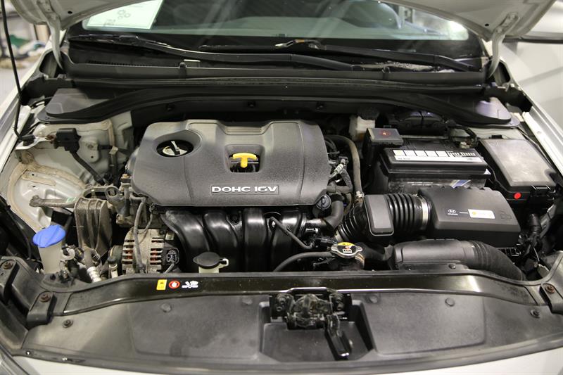 hyundai Elantra 2018 - 24