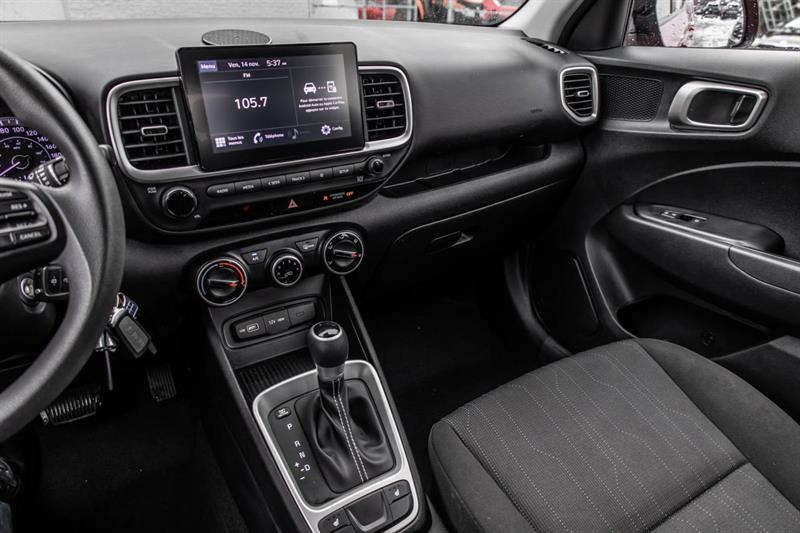 hyundai Venue 2022 - 17