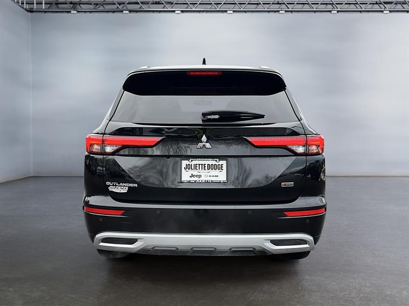 mitsubishi Outlander 2022 - 8