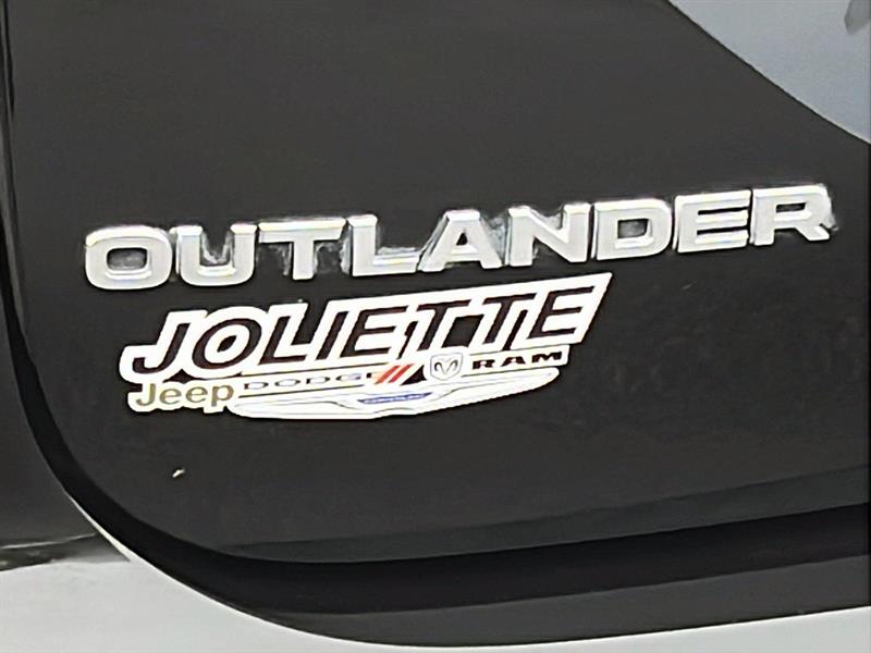 mitsubishi Outlander 2022 - 12