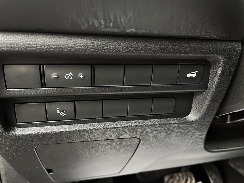 mitsubishi Outlander 2022 - 32