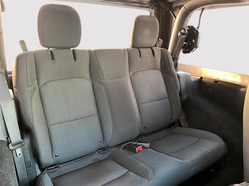 jeep Wrangler 2021 - 16