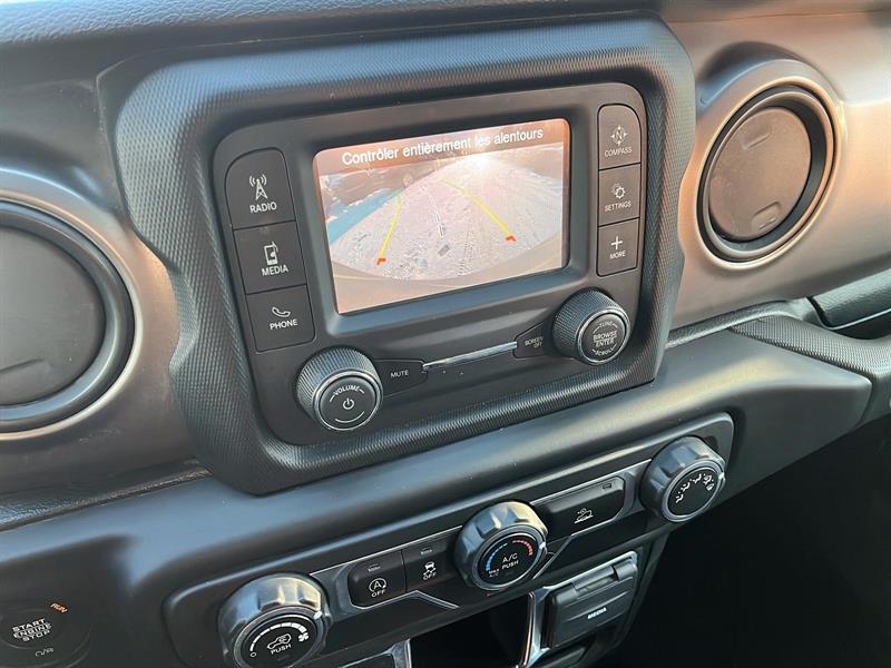 jeep Wrangler 2021 - 24