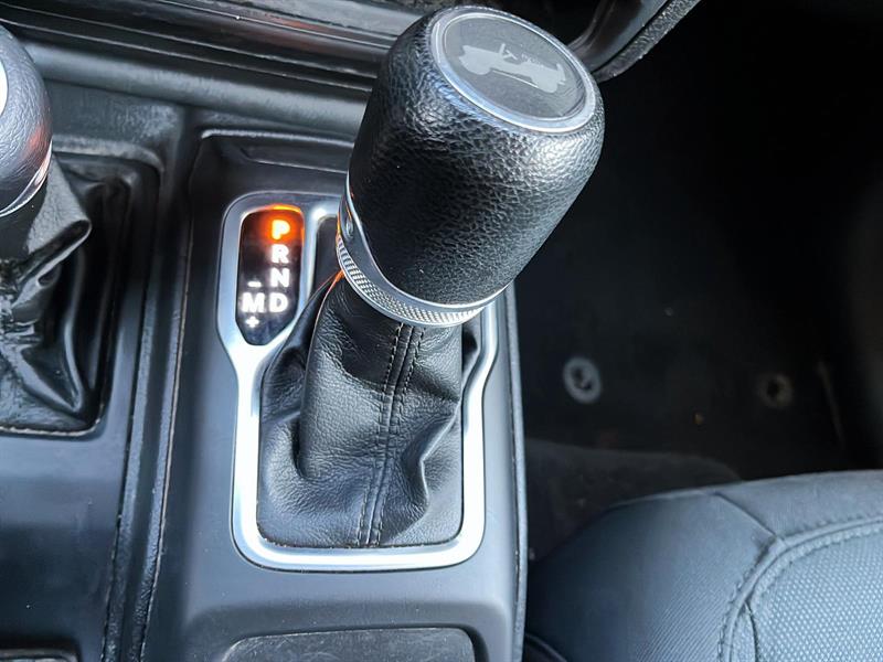 jeep Wrangler 2021 - 25