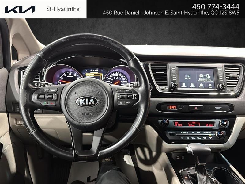 kia Sedona 2017 - 12