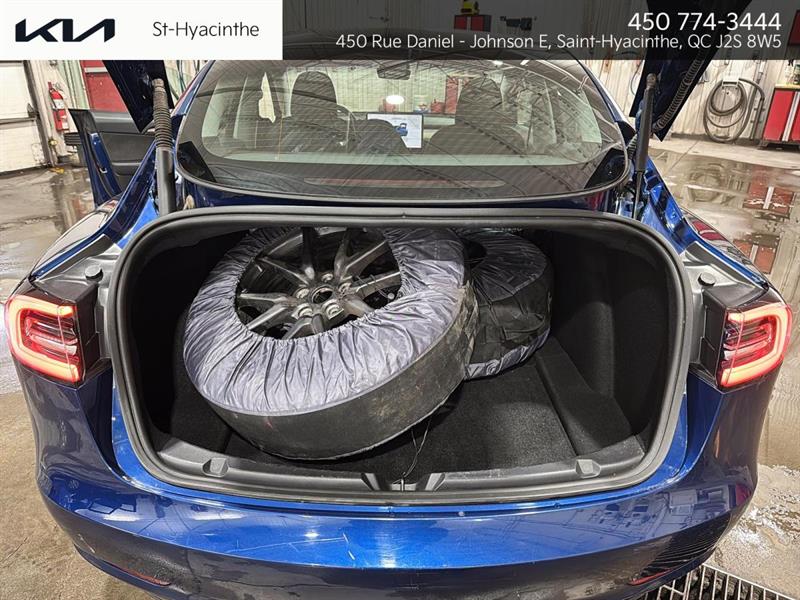 tesla Model 3 2023 - 22