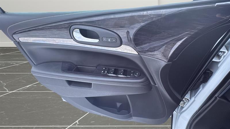 buick Enclave 2017 - 16