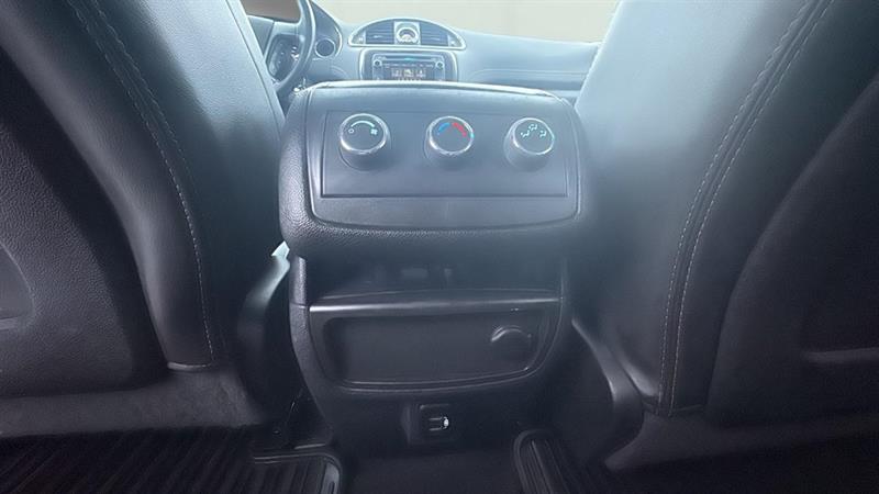 buick Enclave 2017 - 32