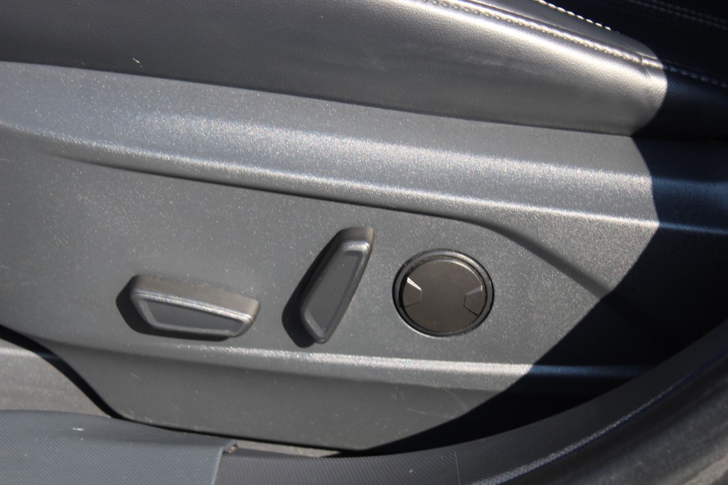 ford Mustang Mach-E 2022 - 26