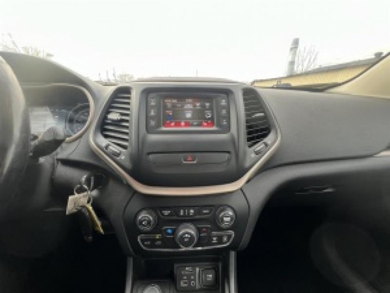 jeep Cherokee 2016 - 12