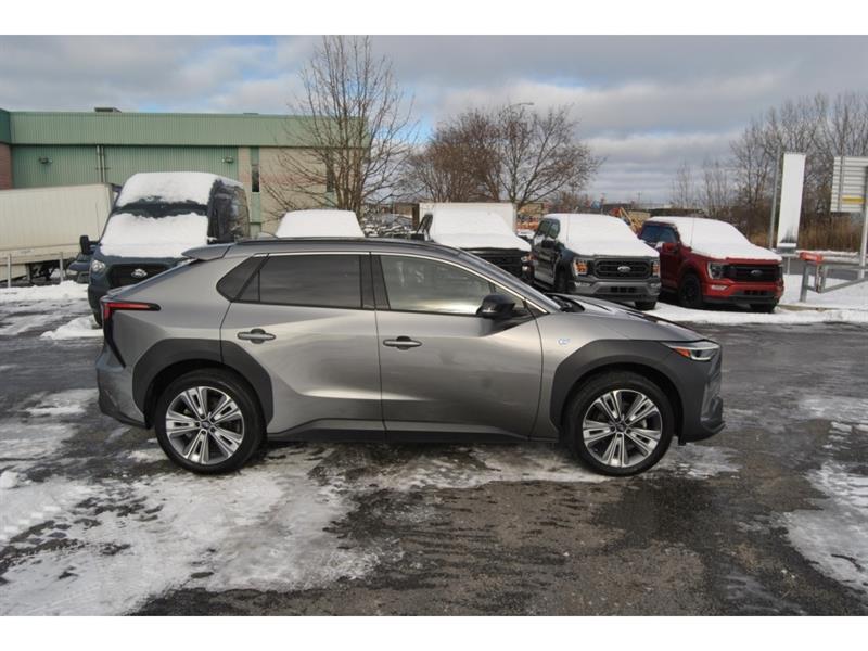 2023 Subaru Solterra - Image 6