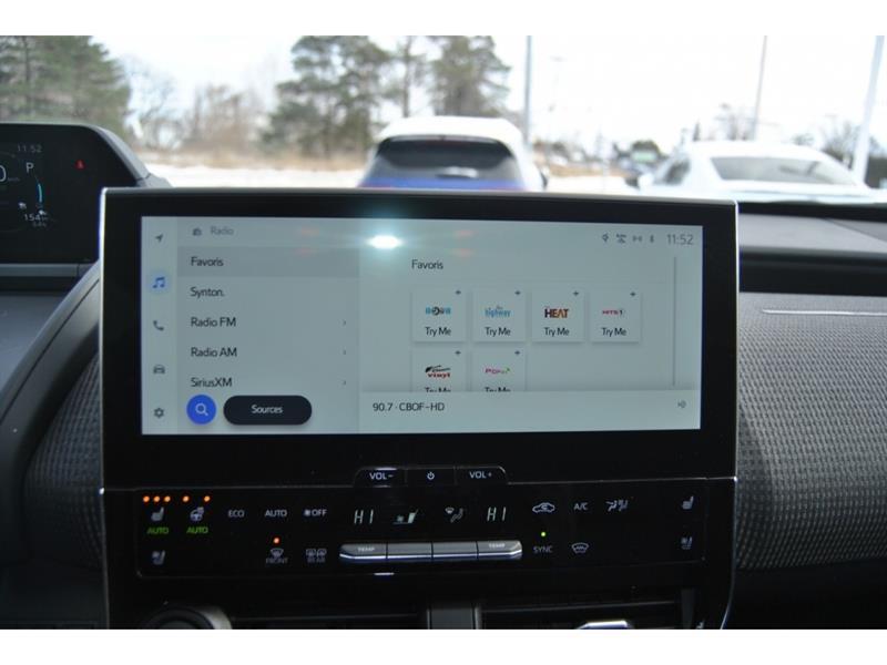 2023 Subaru Solterra - Image 19