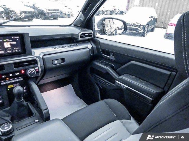 toyota Tacoma 2025 - 24