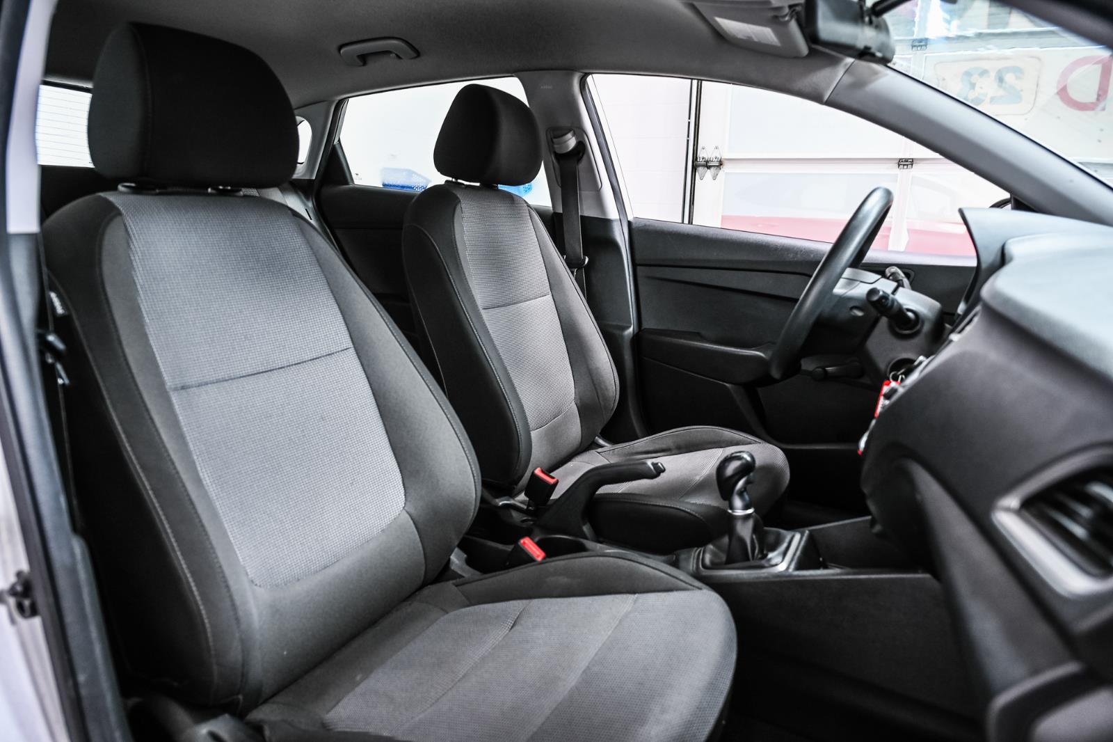 hyundai Accent 2019 - 26