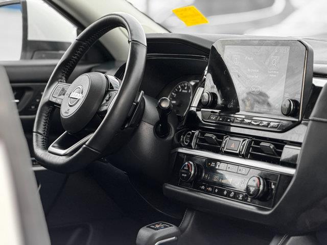 nissan Pathfinder 2022 - 11