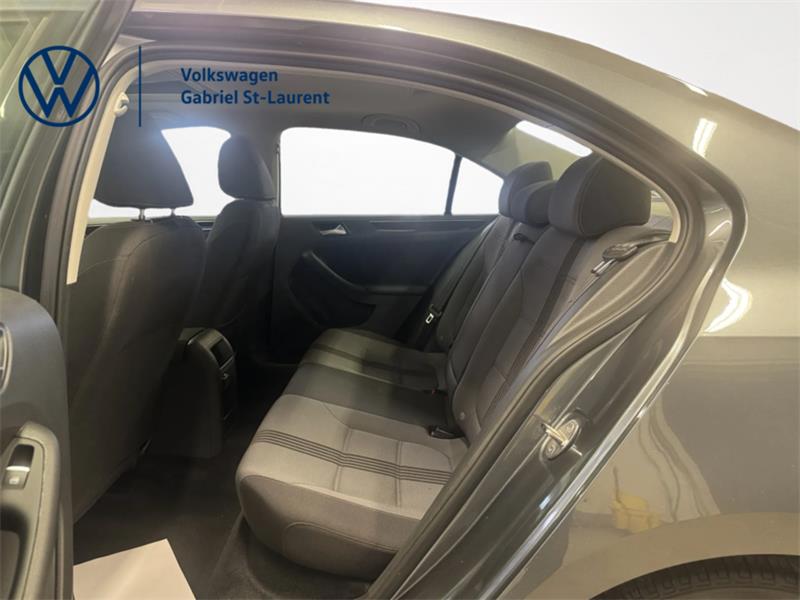 volkswagen Jetta 2017 - 9