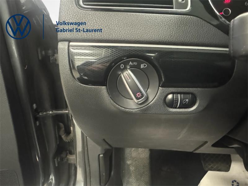 volkswagen Jetta 2017 - 13