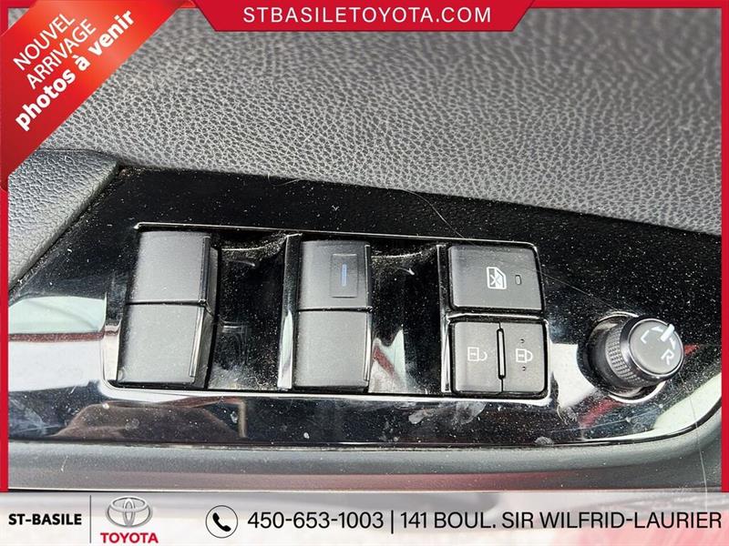 toyota Prius Prime 2022 - 11