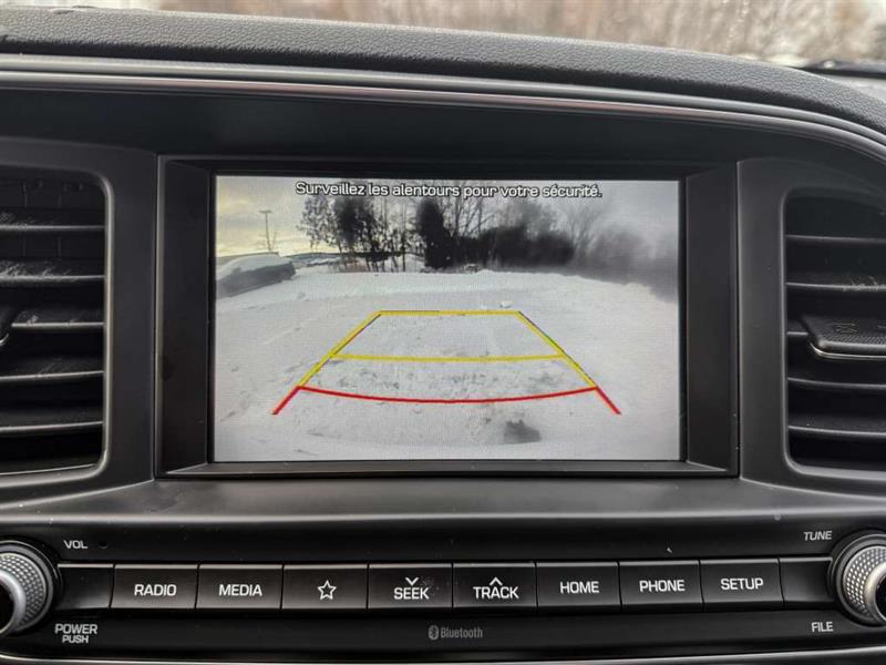 hyundai Elantra 2020 - 16