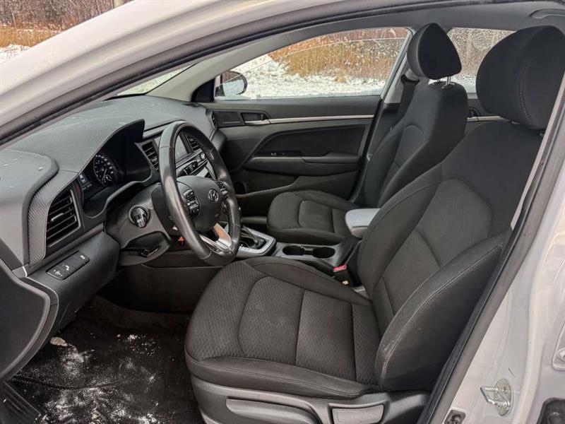 hyundai Elantra 2020 - 23