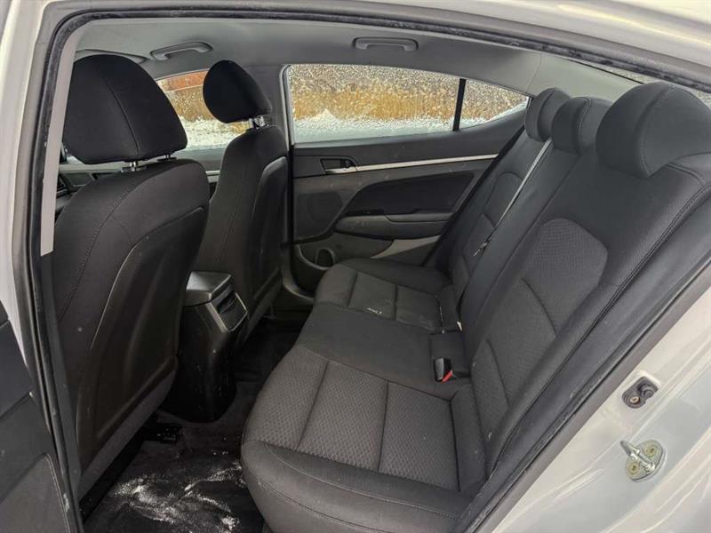 hyundai Elantra 2020 - 29