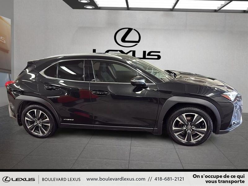 lexus UX 2019 - 3