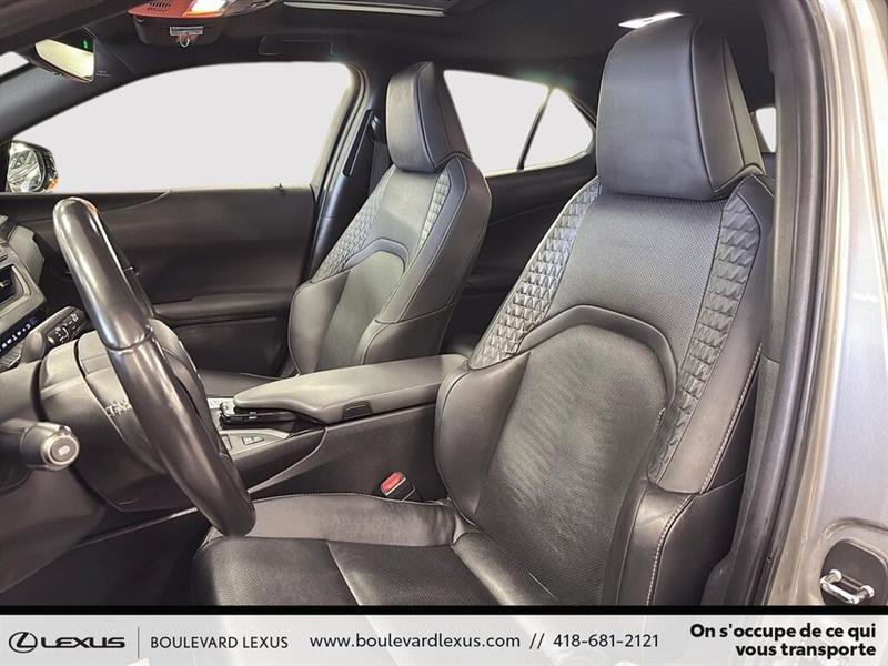 lexus UX 2020 - 10