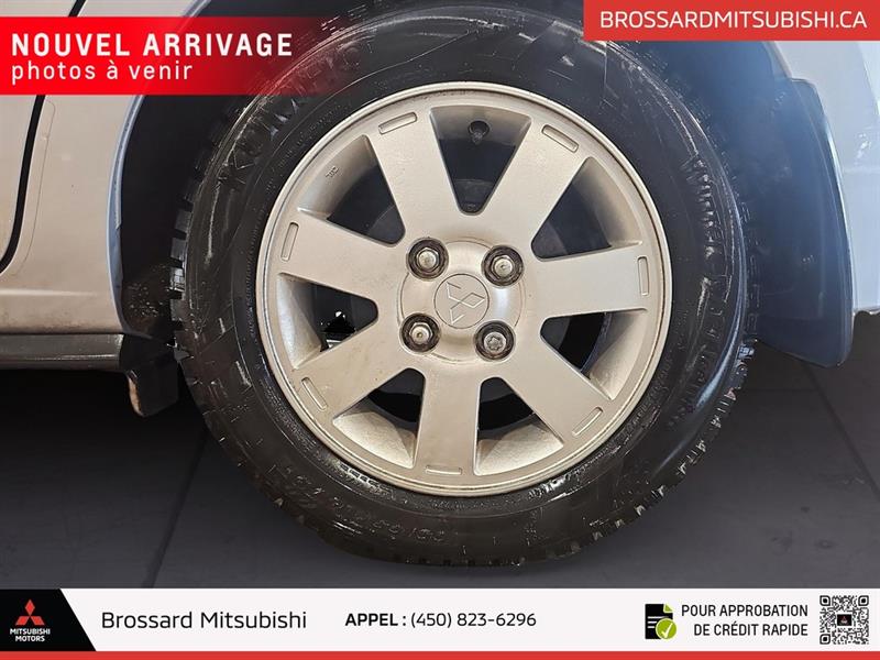 mitsubishi Mirage 2024 - 8