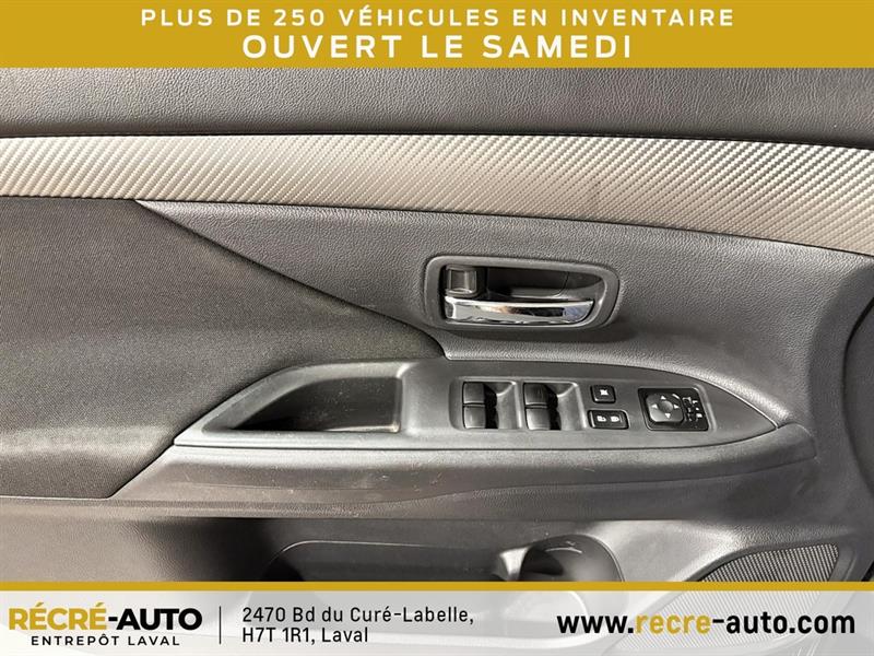 mitsubishi Outlander 2015 - 14